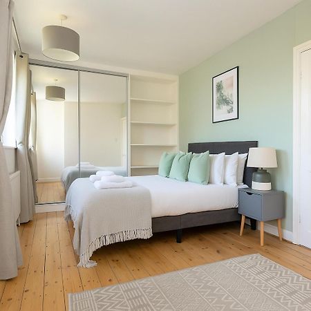 Cozy Rooms By Morden Tube ミッチャム エクステリア 写真